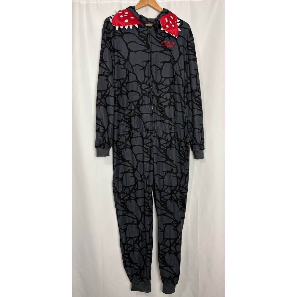 Stranger Things Demogorgon Hooded Union Suit Grey Black Red Size M